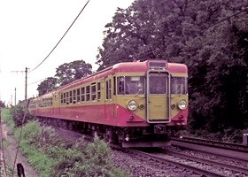 関東地区の小学生の日光方面への団体専用列車としても活躍することになる155系