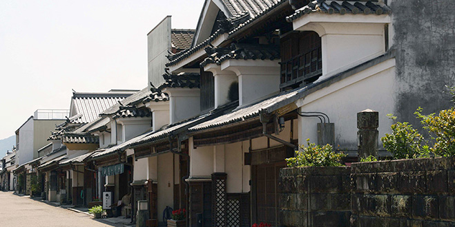 OLD TOWN 藍商人の町・脇町